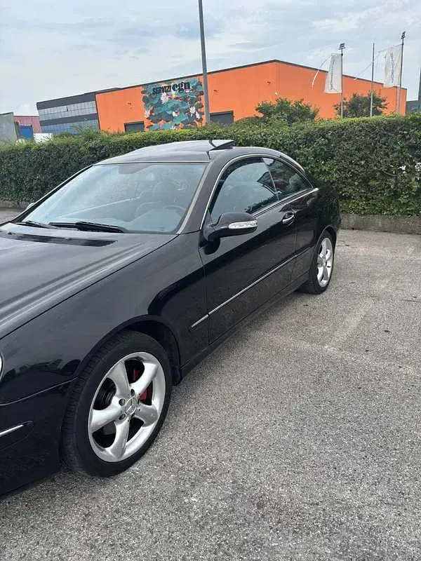 Usata Mercedes CLK320 Avantgarde 218 CV (160 kW) 2002 Coupé