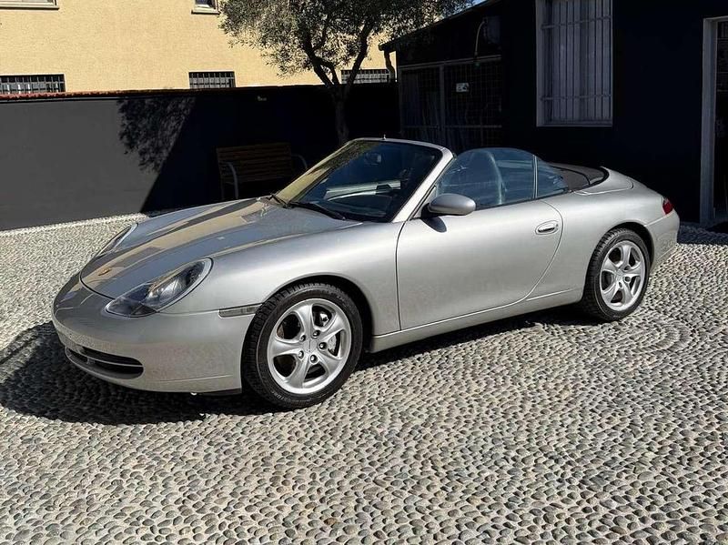 Usata Porsche 911 Carrera Cabriolet 300 CV (220 kW) 1998 Argento Cabrio