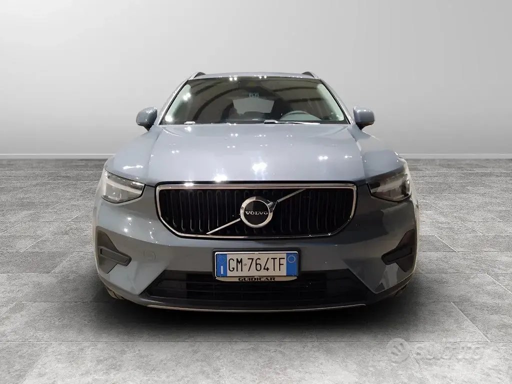 Usata Volvo XC40 129 CV (94 kW) 2023 Nero SUV