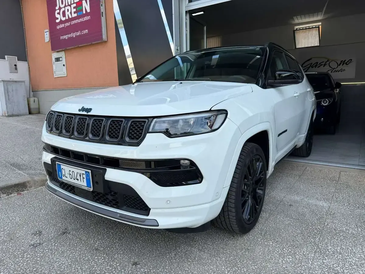 Usata Jeep Compass 179 CV (131 kW) 2022 Bianco SUV
