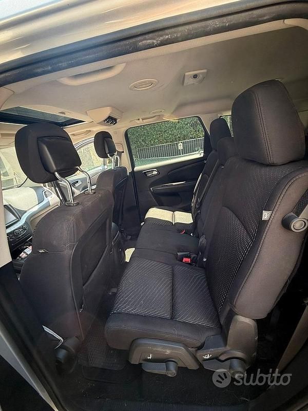 Usata Fiat Freemont 140 CV (102 kW) 2014 Grigio SUV