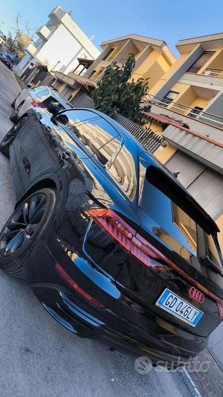 Nero Usata 2021 Audi Q8 Sport SUV | 47.790 € (Ottimo prezzo) - Immagine 1/4
