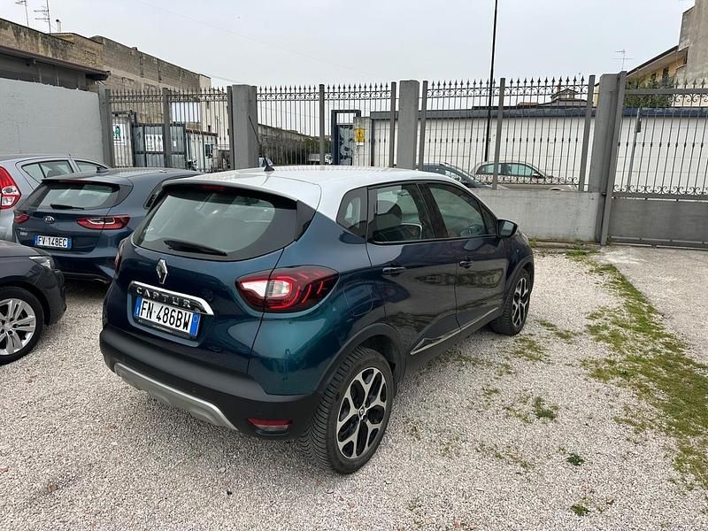 Usata Renault Captur 90 CV (66 kW) 2019 Grigio SUV