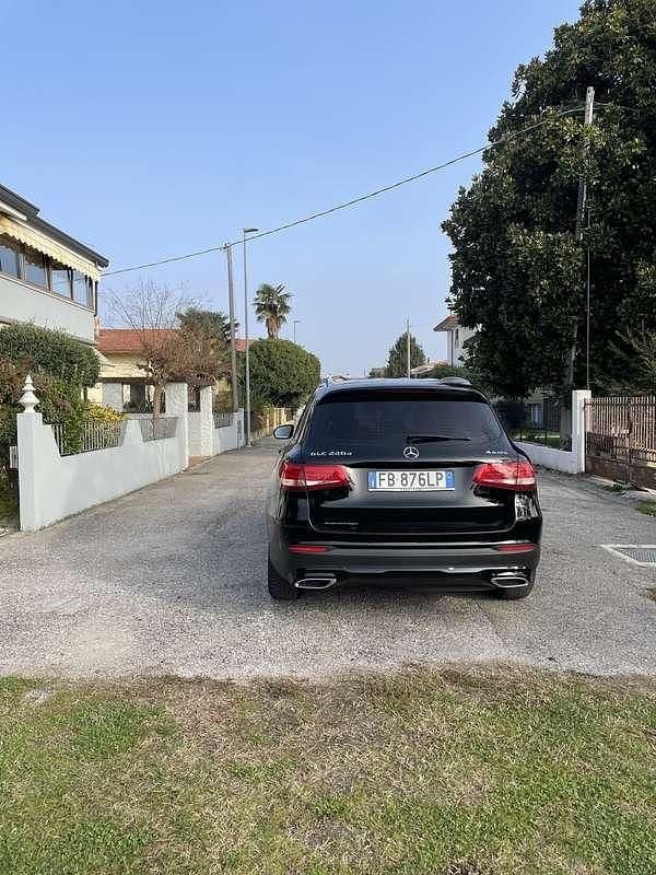 Usata Mercedes GLC220 Exclusive 170 CV (125 kW) 2017 Nero SUV