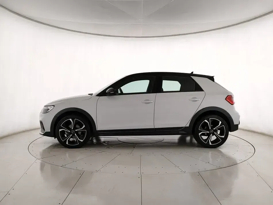 Occasion Audi A1 Ambiente 110 ch (80 kW) 2023 Blanc SUV