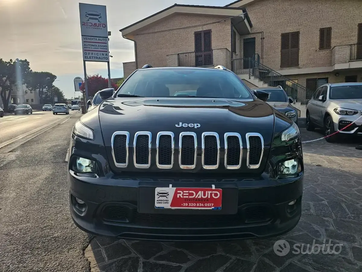 Usata Jeep Cherokee 140 CV (102 kW) 2015 Nero SUV