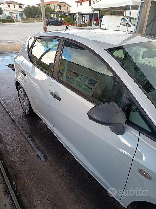 Second-hand Seat Ibiza Reference 75 CP (55 kW) 2012 Alb Hatchback