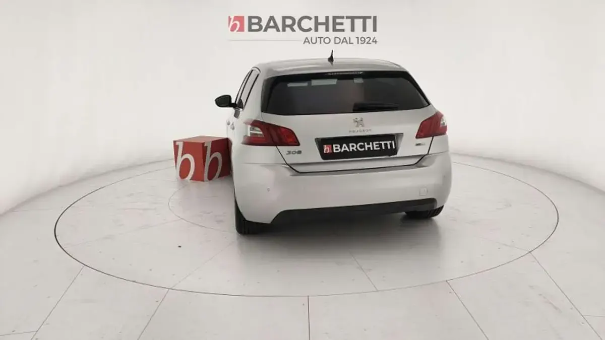 Usata Peugeot 308 Allure 131 CV (96 kW) 2017 Argento Utilitaria