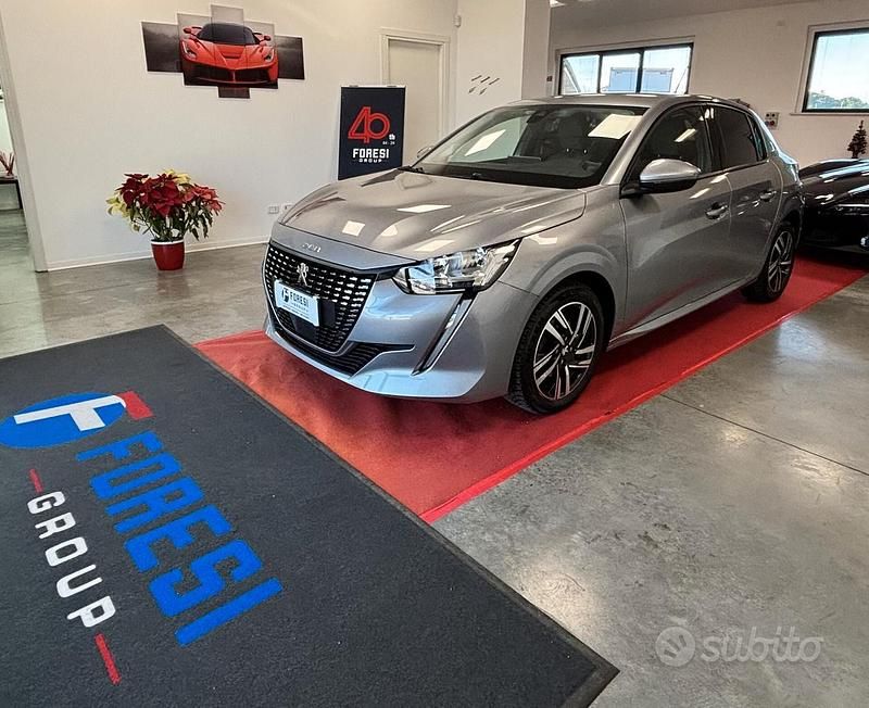 Usata Peugeot 208 Allure 101 CV (74 kW) 2020 Grigio Utilitaria
