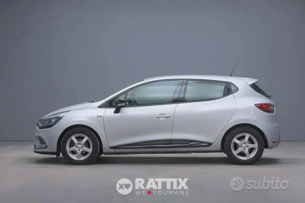 Usata Renault Clio IV Zen 75 CV (55 kW) 2019 Argento Berlina