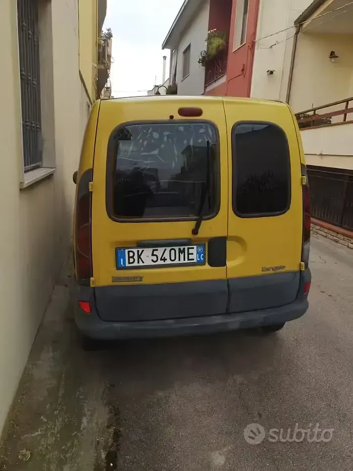 Usado Renault Kangoo 64 CV (47 kW) 2000 Monovolumen