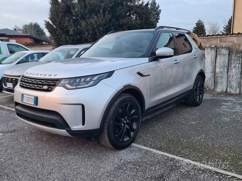 Usata Land Rover Discovery 5 HSE Luxury 240 CV (176 kW) 2018 Grigio SUV