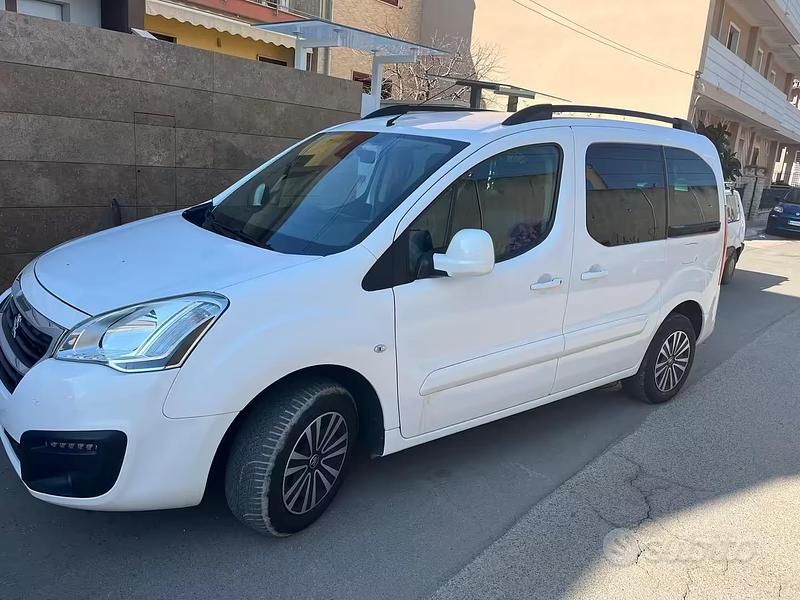 Usata Peugeot Partner Tepee Active 2017 Bianco Monovolume