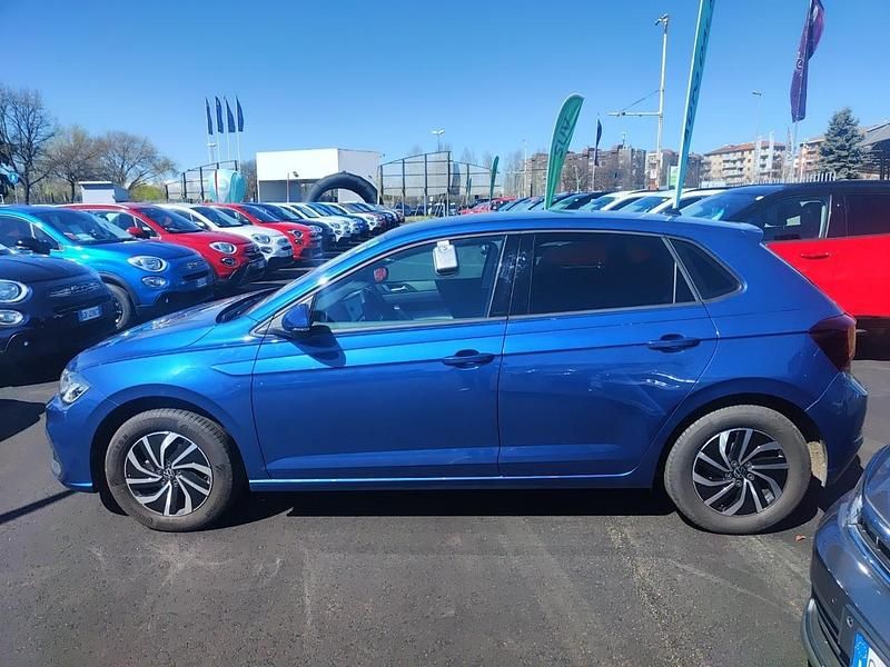 Usata VW Polo Life 95 CV (69 kW) 2021 Blu Utilitaria