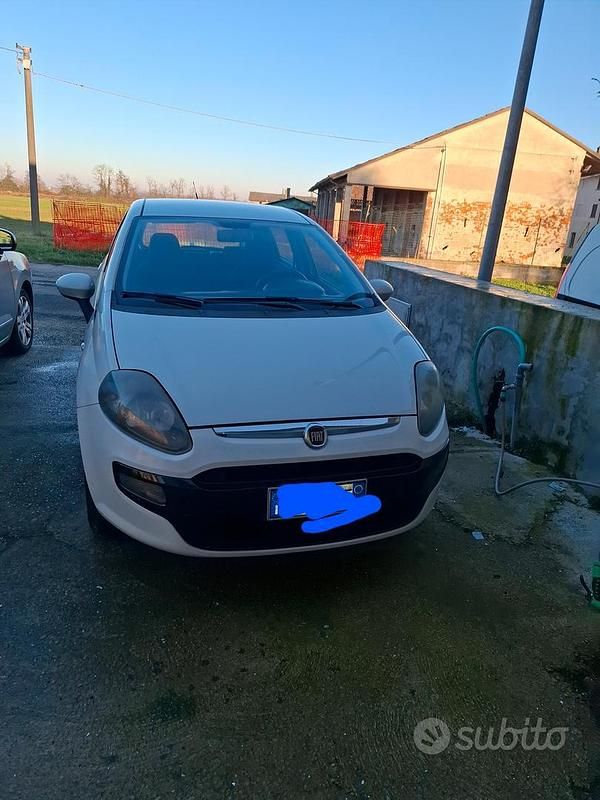 Usata Fiat Punto 2011 Bianco Berlina