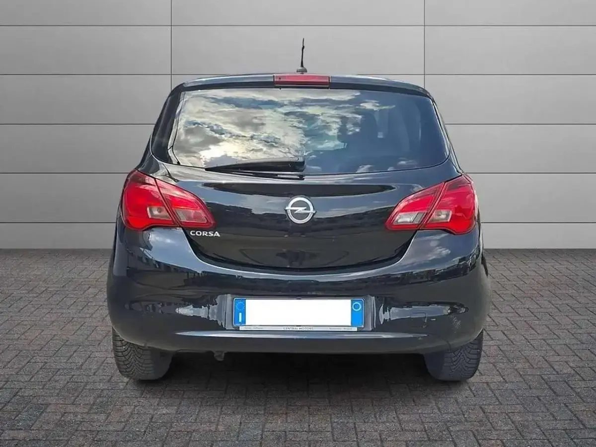 Usata Opel Corsa Innovation 71 CV (52 kW) 2019 Nero Utilitaria