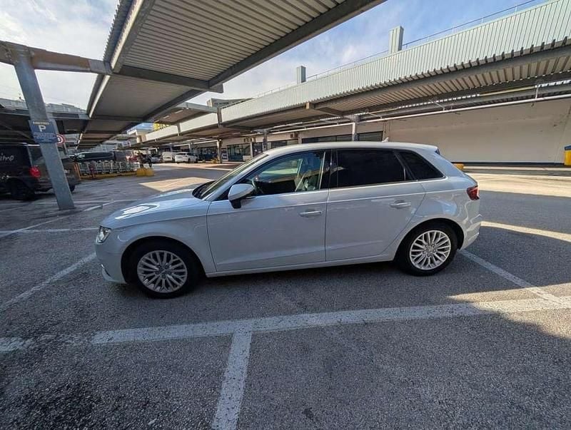Usata Audi A3 Ambiente 150 CV (110 kW) 2000 Utilitaria