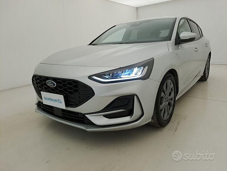 Grigio Usata 2024 Ford Focus ST-Line Tre volumi | 18.990 € (Super prezzo) - Immagine 1/4
