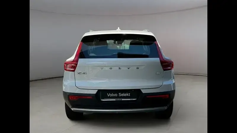 Usata Volvo XC40 Inscription 192 CV (141 kW) 2021 Bianco SUV