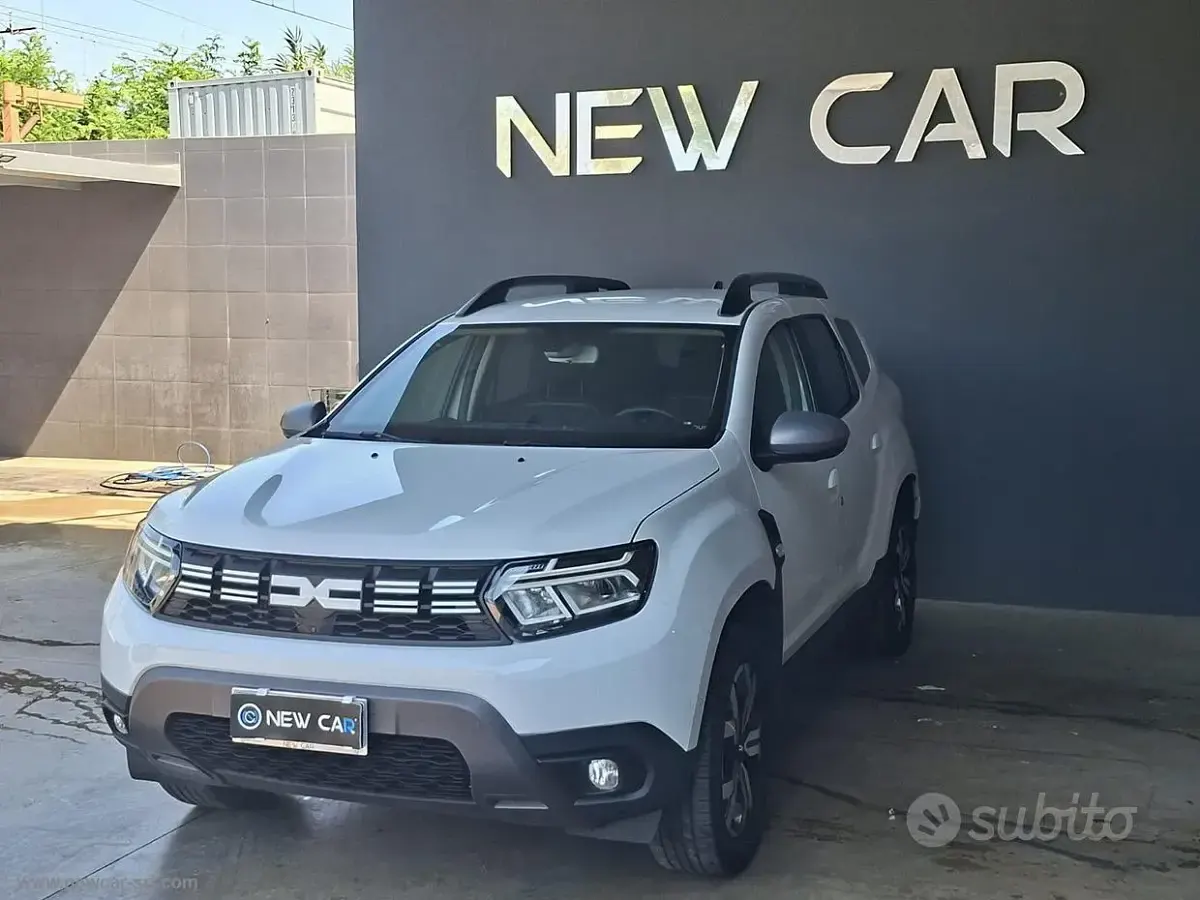 Usata Dacia Duster Extreme 101 CV (74 kW) 2023 Bianco SUV