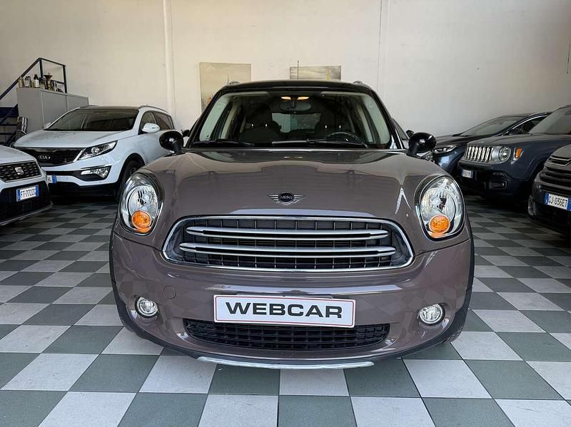 Usata Mini Cooper D Countryman Business 111 CV (81 kW) 2014 Marrone SUV