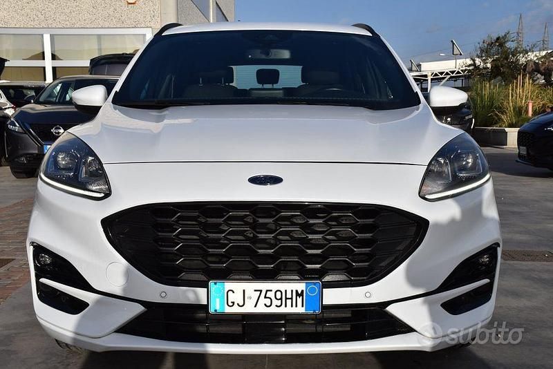 Usata Ford Kuga ST-Line 120 CV (88 kW) 2022 Bianco SUV