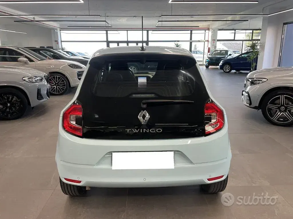 Gebraucht Renault Twingo Equilibre 65 PS (47 kW) 2024 Grün Kleinwagen