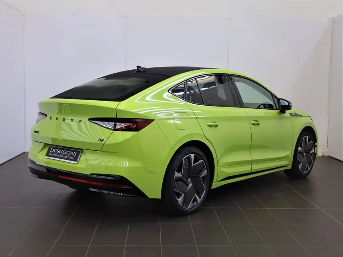 Usata Skoda Enyaq iV RS 250 kW (340 CV) 2023 Verde mamba SUV