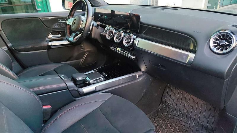 Usata Mercedes GLB200 Premium 150 CV (110 kW) 2023 Nero SUV