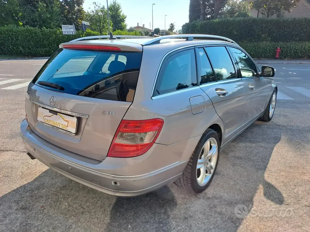 Usata Mercedes C220 170 CV (125 kW) 2008 Marrone Station wagon