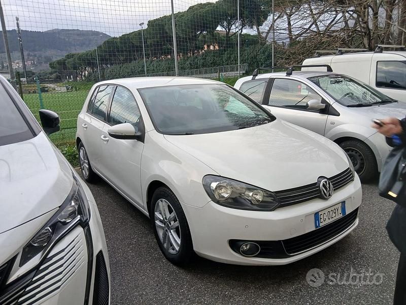 Usata VW Golf VI Highline 122 CV (89 kW) 2011 Bianco Utilitaria