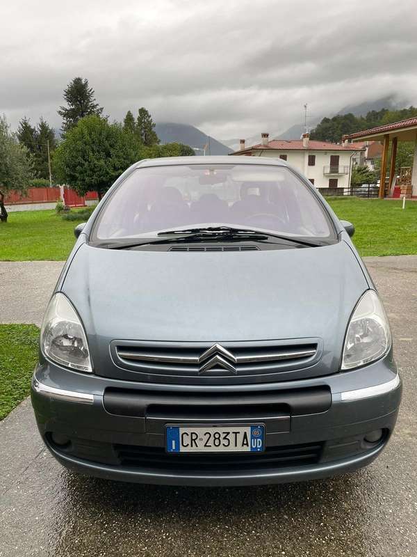 Usato 2005 Citroën Xsara Picasso 1.6 Benzin 95 CV (4.500 €)