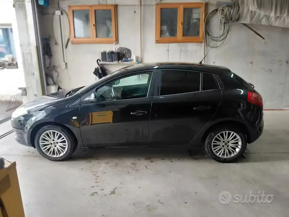 Usata Fiat Bravo 120 CV (88 kW) 2010 Nero Utilitaria