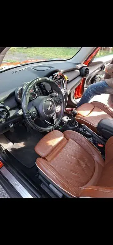 Usata Mini ONE 75 CV (55 kW) 2020 Arancione Utilitaria