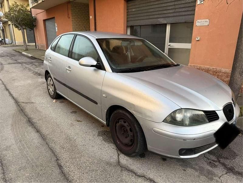 Usata Seat Ibiza Reference 75 CV (55 kW) 2003 Berlina