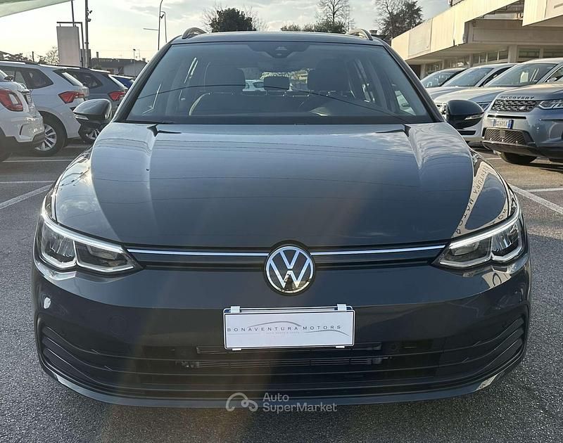 Nuova VW Golf VIII Life 110 CV (80 kW) 2026 Gray Station wagon