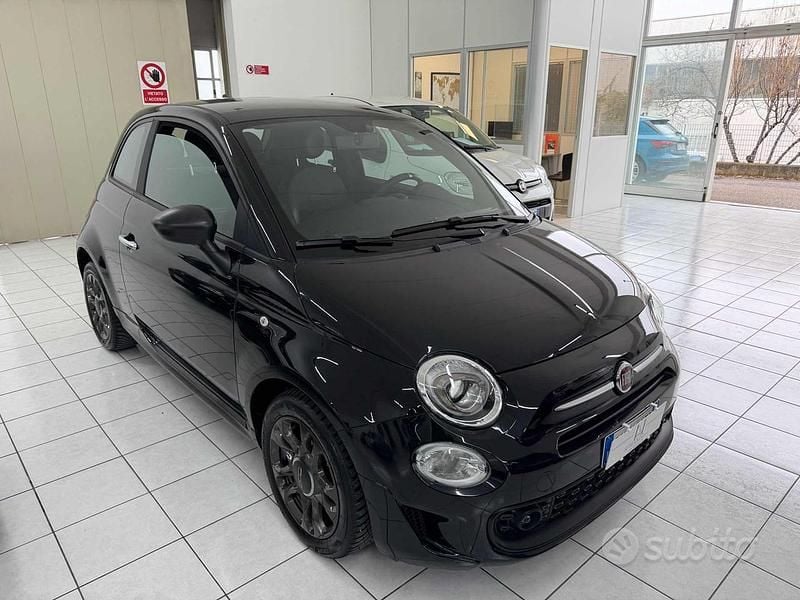 Usata Fiat 500 Connect 70 CV (51 kW) 2022 Nero Utilitaria