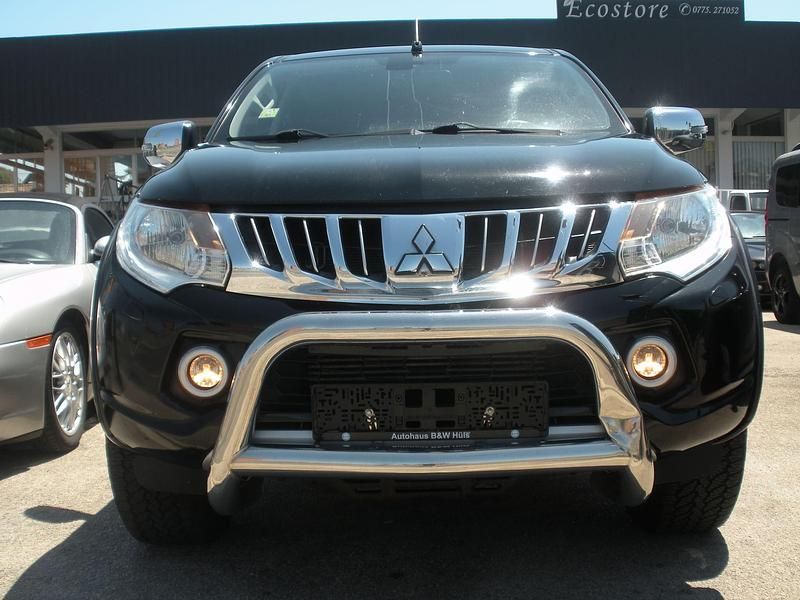 Usata Mitsubishi L200 181 CV (133 kW) 2018 Nero Pick-up