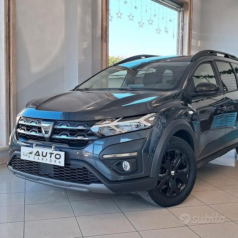 Usata Dacia Jogger Extreme 101 CV (74 kW) 2022 Grigio Monovolume