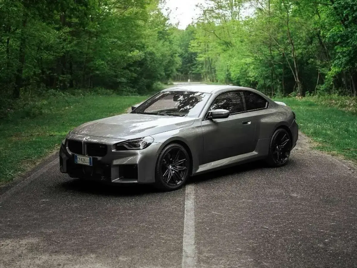 Usata BMW M2 480 CV (353 kW) 2025 Sky scraper grau metallic Coupé