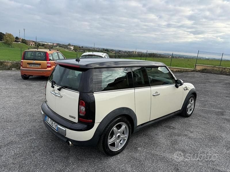 Usata Mini Cooper Clubman 95 CV (69 kW) 2010 Bianco Station wagon