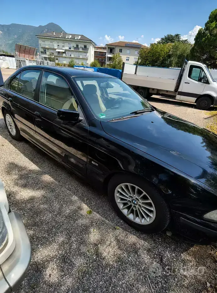Usata BMW 523 170 CV (125 kW) 1997 Nero Berlina