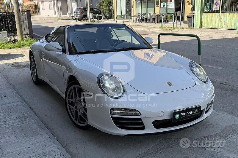 Usata Porsche 911 Carrera 4S Cabriolet 385 CV (283 kW) 2011 Bianco Cabrio