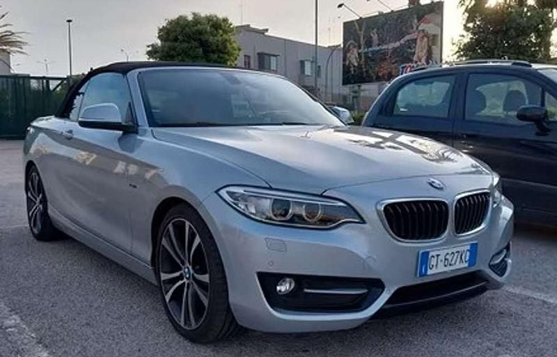 Usata BMW 220 Sport Line 190 CV (139 kW) 2015 Argento Cabrio