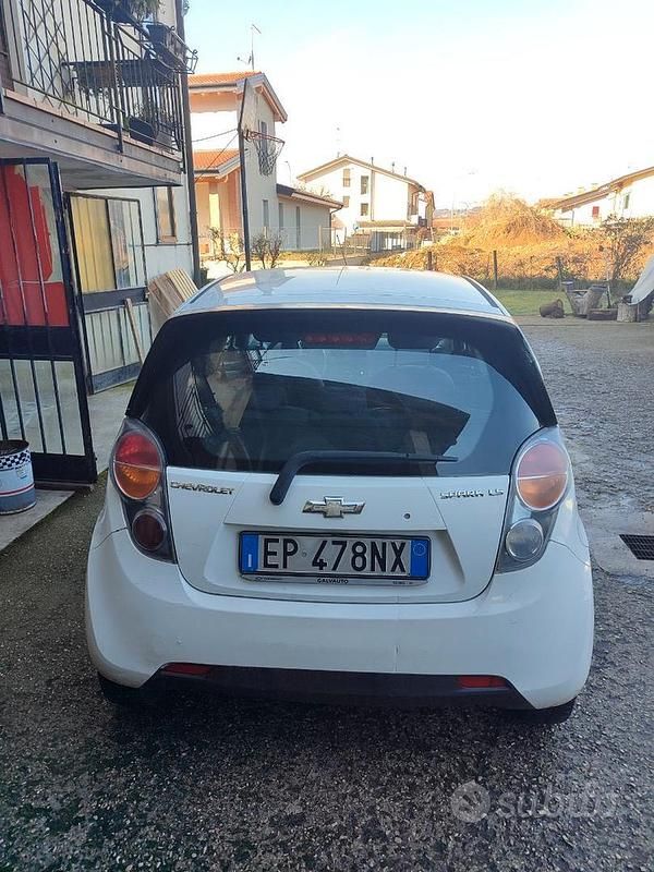Usata Chevrolet Spark LS 68 CV (50 kW) 2012 Bianco Utilitaria