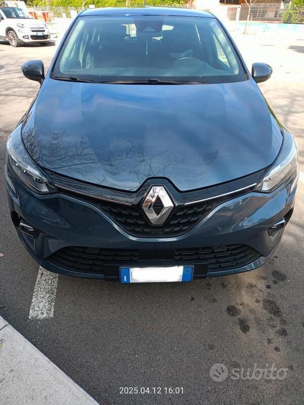Usata Renault Clio V 101 CV (74 kW) 2020 Grigio Utilitaria