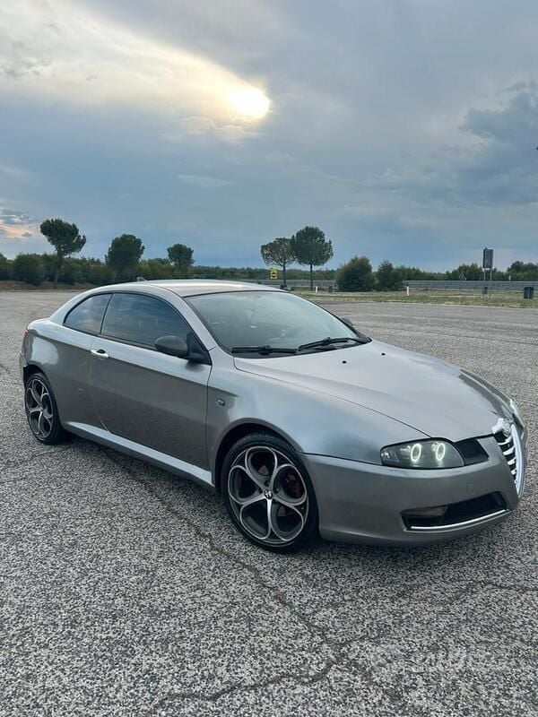 Usata Alfa Romeo GT Distinctive 150 CV (110 kW) 2007 Coupé