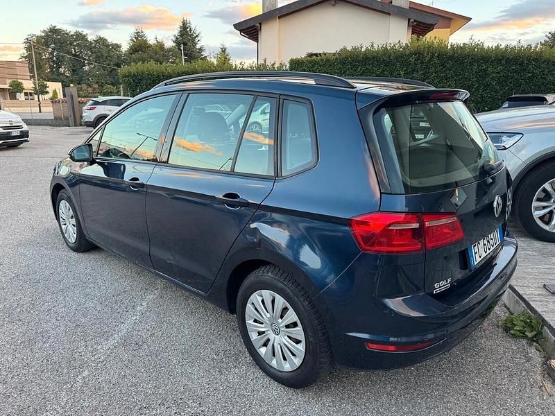 Usata VW Golf Sportsvan Trendline 86 CV (63 kW) 2016 Blu Monovolume