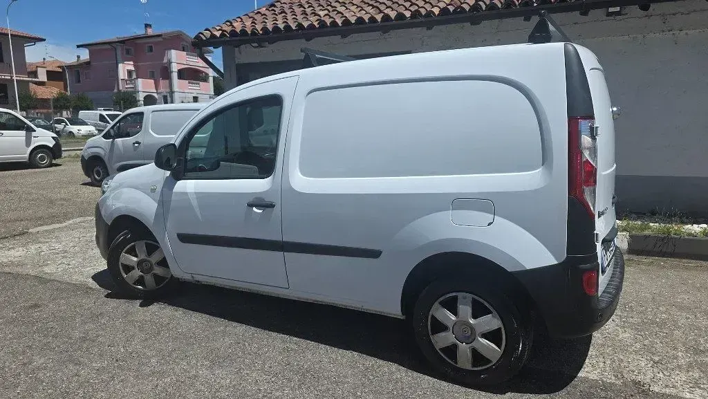 Usata Renault Kangoo 75 CV (55 kW) 2015 Bianco / pastello Monovolume