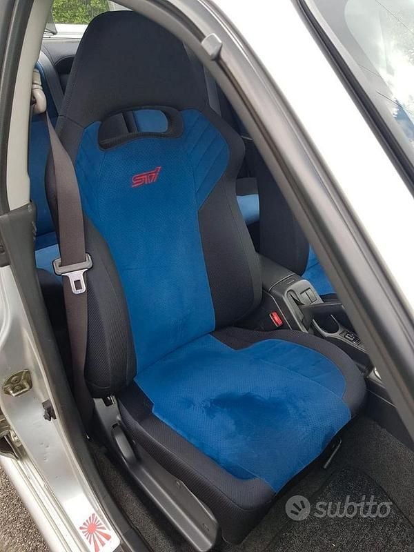 Usata Subaru Impreza 265 CV (194 kW) 2002 Grigio Berlina